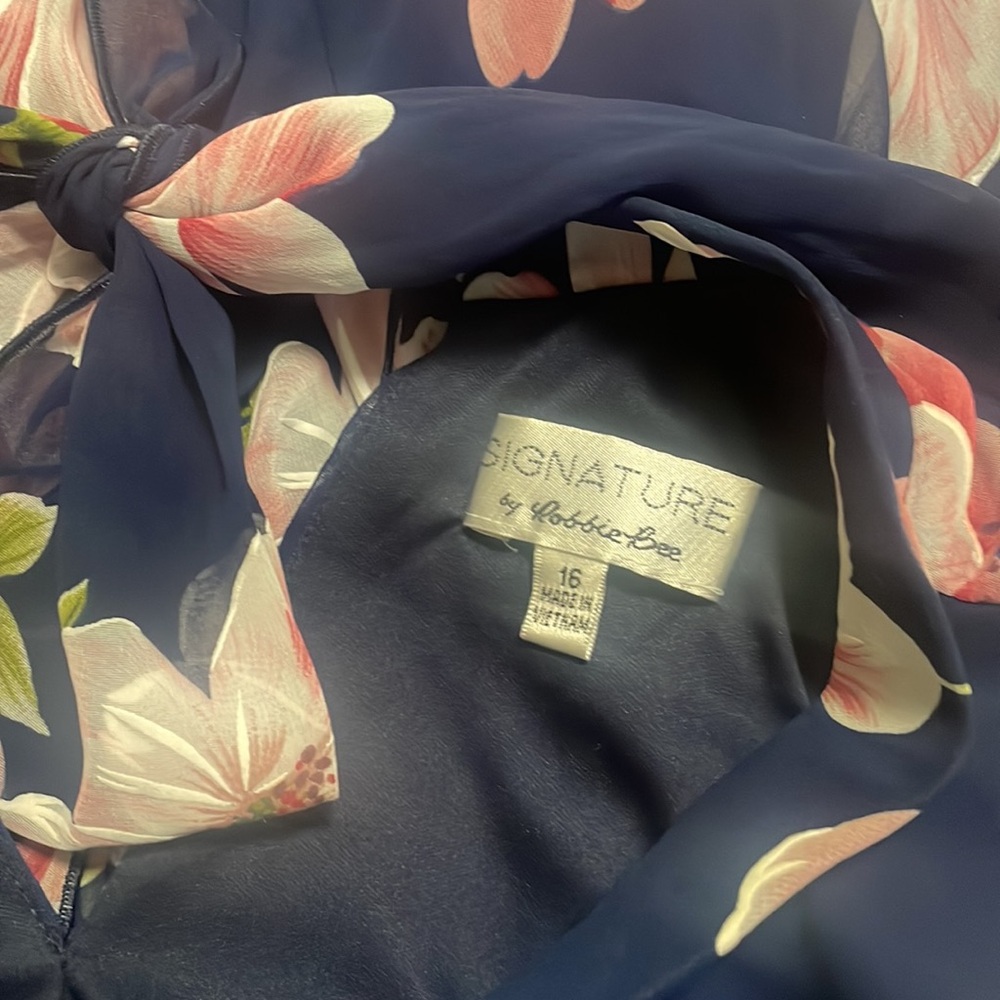 Robbie Bee Floral Navy Dress Size 16 - Picture 9 of 9